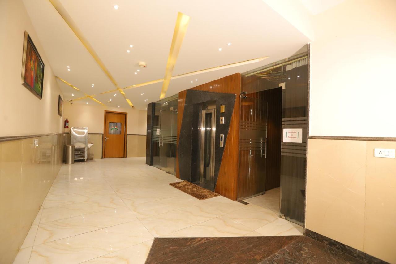 Hotel Stanley By Foxi Group- Near Delhi International Airport Yeni Delhi Dış mekan fotoğraf