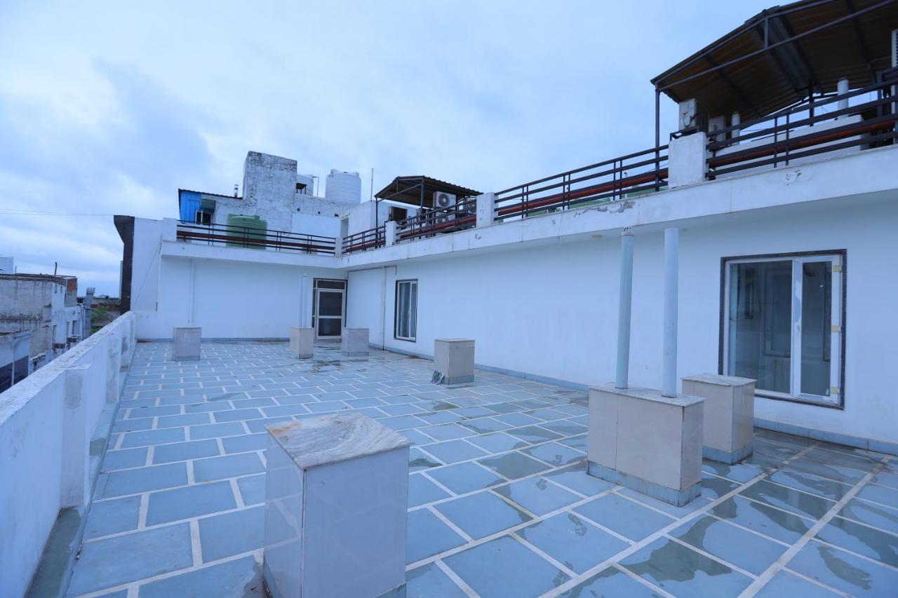 Hotel Stanley By Foxi Group- Near Delhi International Airport Yeni Delhi Dış mekan fotoğraf